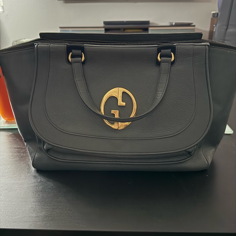 Gucci Black Leather Shoulder Bag with Gold Logo